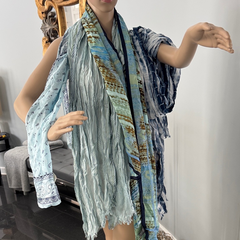 Bundle Of 4 Scarves